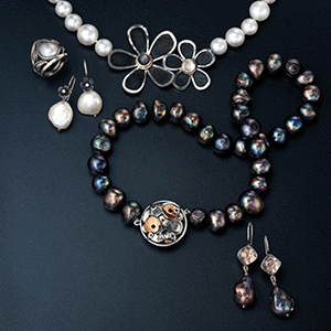 A jewellery collection showing our passion for pearls | Veronica Anderson Jewellery