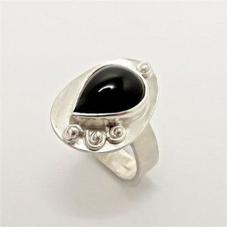 A Handmade Sterling Silver RING set with Black Onyx.