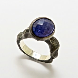A Handmade Black Rhodium Plated Sterling Silver RING set with Tanzanite.