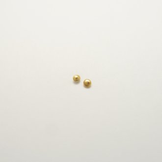 A Pair of Handmade Fine Gold 'Nugget' STUD EARRINGS. Gold mass 0.8gms.