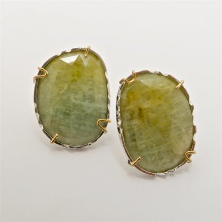 A Pair of Handmade Sterling Silver and 18ct Yellow Gold STUD EARRINGS with Corundum. Gold mass .6 gms.