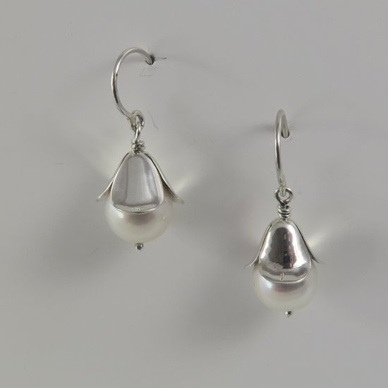 A Pair of Handmade Sterling Silver and Freshwater Pearl "Daisy Petal" DROP EARRINGS.
