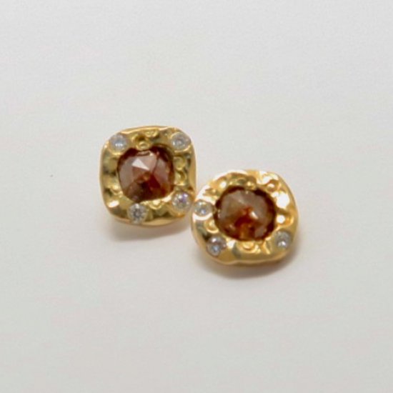 A Pair of Handmade 18ct Yellow and Rose Gold Diamond STUD EARRINGS set with Peach Cushion-cut Diamonds (0.98cts.) and 7 Round Brilliant-cut Diamonds. (0.15cts.).  Gold mass 2.8 gms.