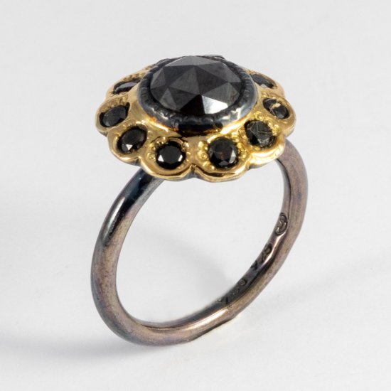 A Handmade Sterling Silver and 18ct Rose Gold CLUSTER RING with Rose-cut Diamond and Brilliant-cut Black Diamonds. 