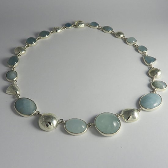 A Handmade Sterling Silver  Cabochon Aquamarine  NECKLACE.